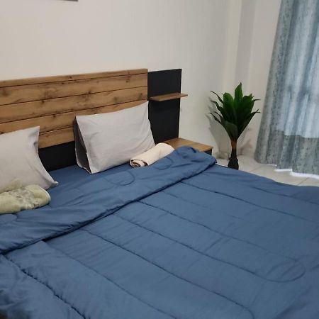 Sharing Motel Rooms Αμπού Ντάμπι Εξωτερικό φωτογραφία