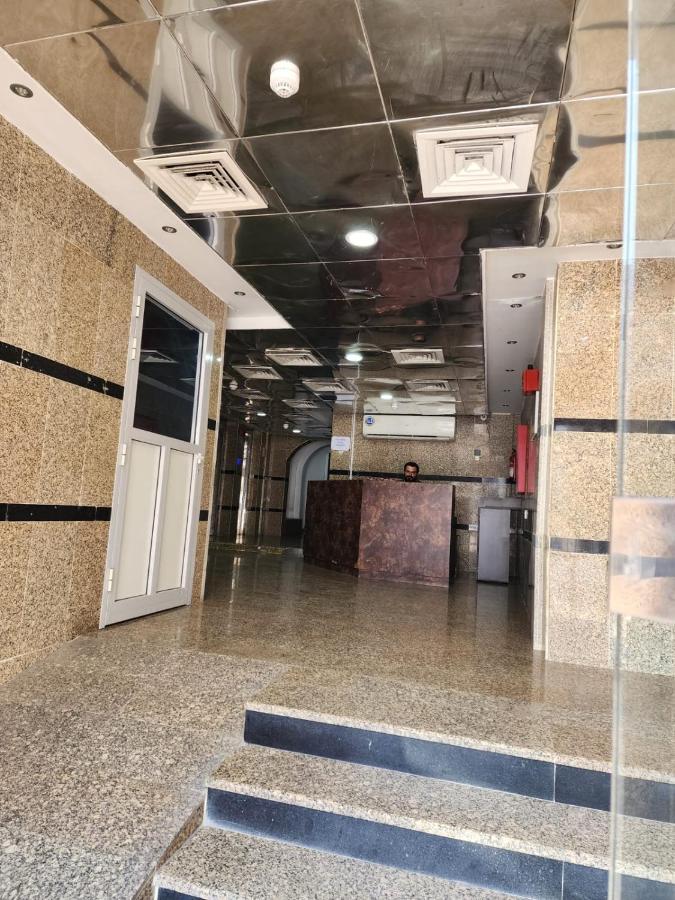 Sharing Motel Rooms Αμπού Ντάμπι Εξωτερικό φωτογραφία